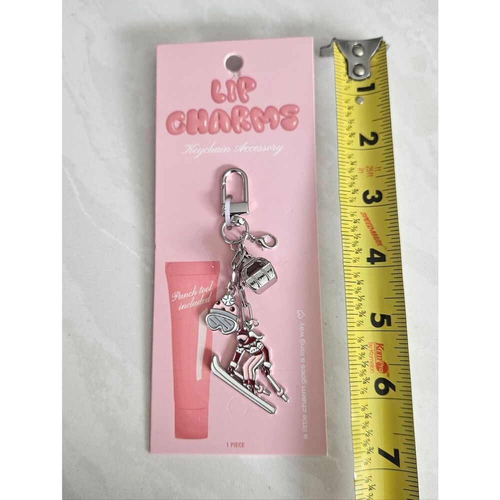 Lip Charms Pink Skiing Keychain - Picture 2 of 6